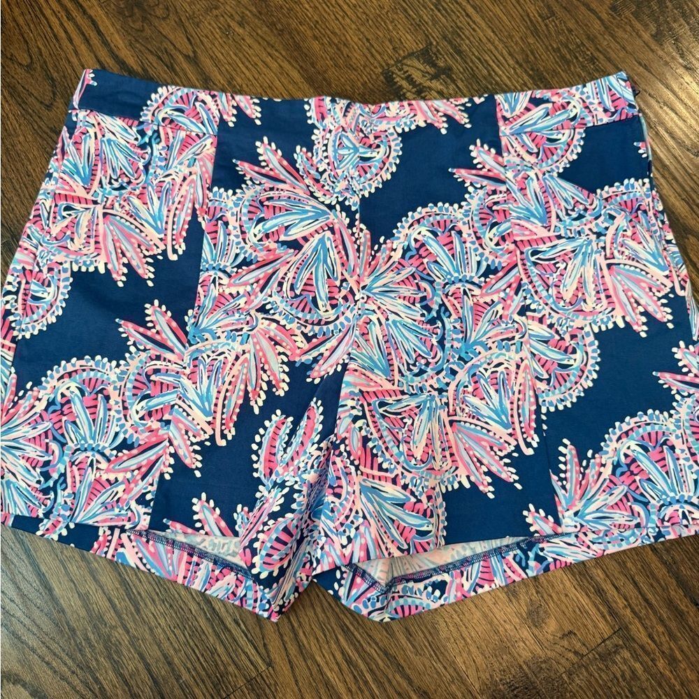 NWT Lily Pulitzer Short
X23